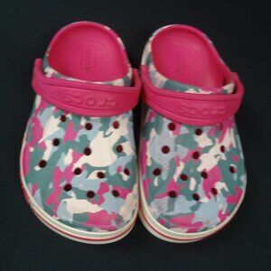 CROCS PINK CAMO SLIP ON CLOG CROCS SHOES KIDS TODDLER GIRLS SIZE 11